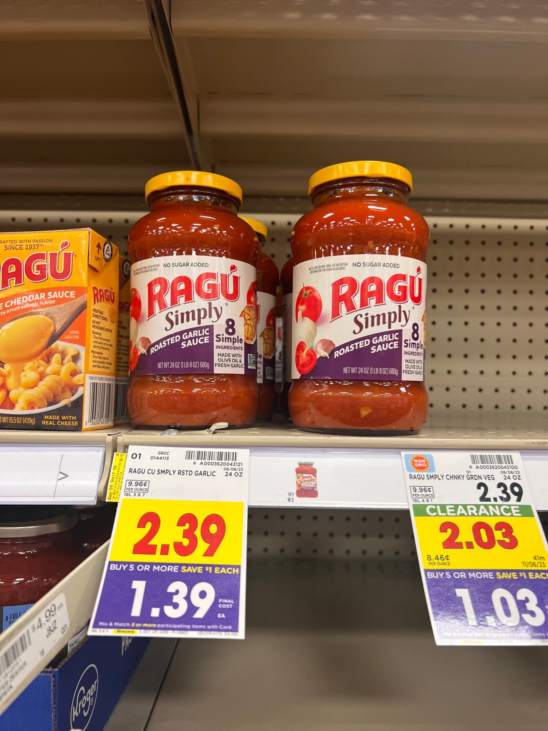 ragu pasta sauce kroger shelf image 3