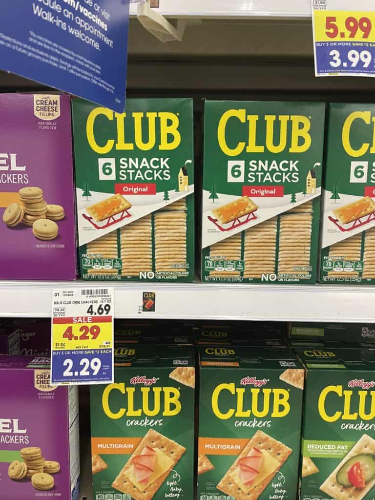 club and town house crackers kroger shelf image (4)